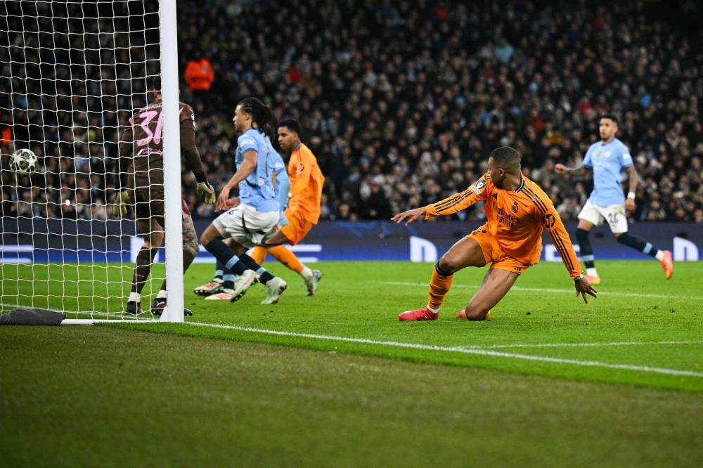 举一动历来 举一动历来